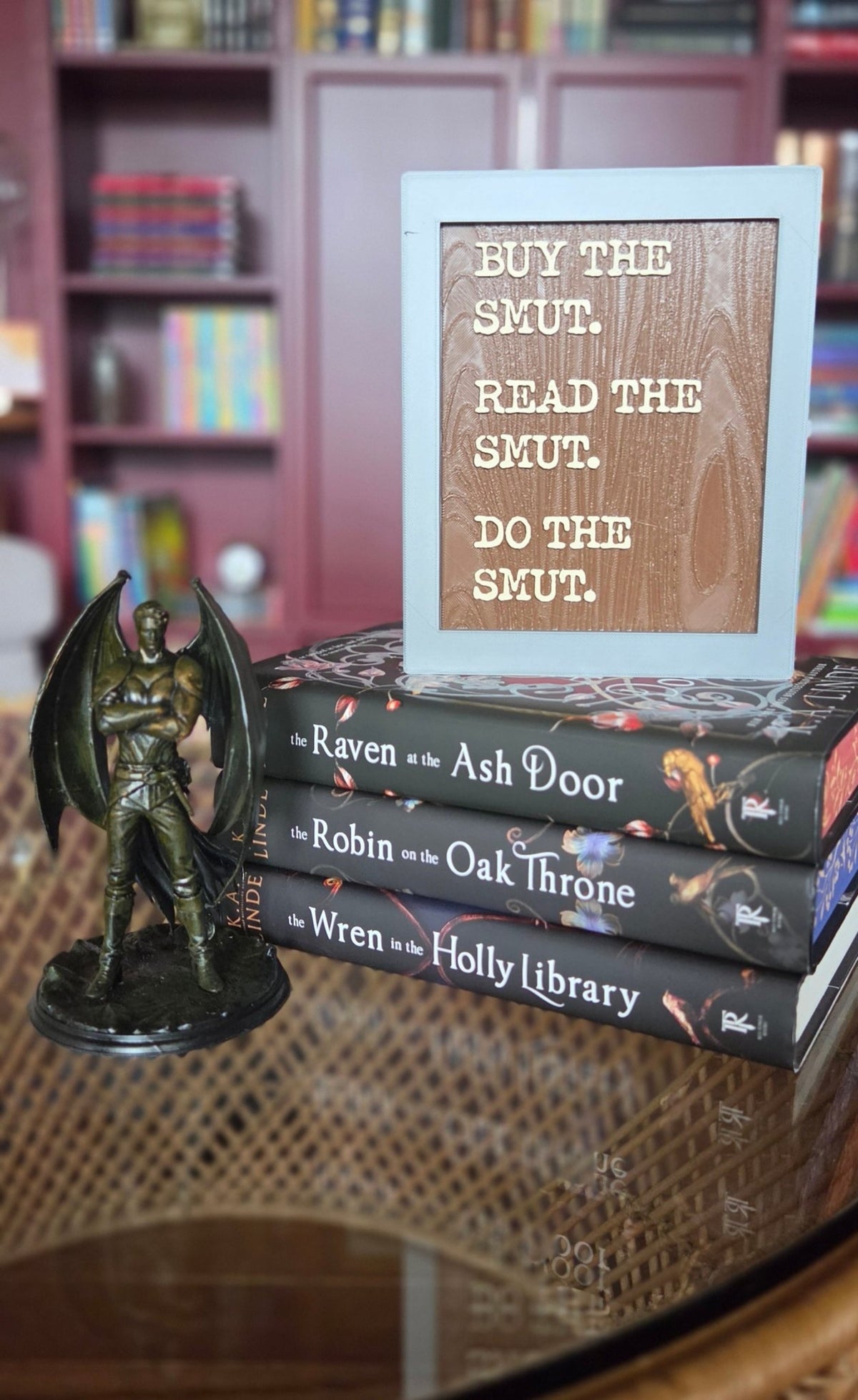 Book Shelf Blox: "Buy, Read, Do the Smut" - SmutStax