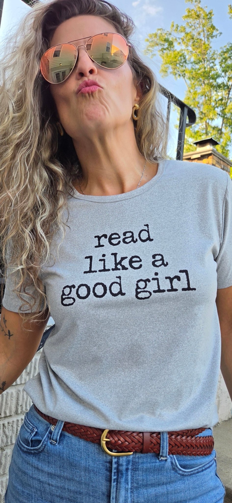 "Read Like a Good Girl" Graphic Tee - SmutStax