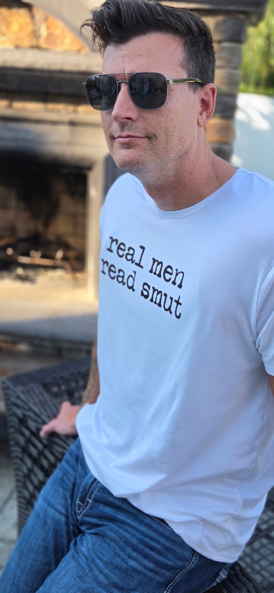"Real Men Read Smut" Graphic Tee - SmutStax