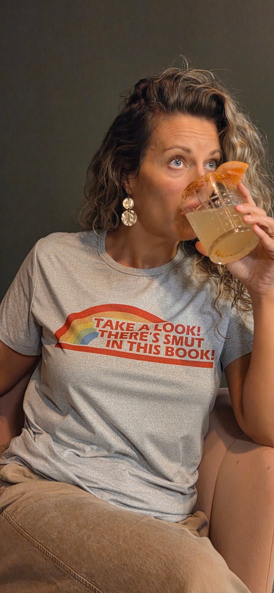 "Smut In This Book" Graphic Tee - SmutStax